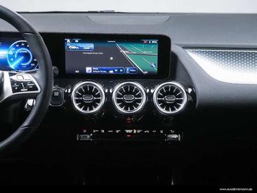 Mercedes EQA 250 — photo 6