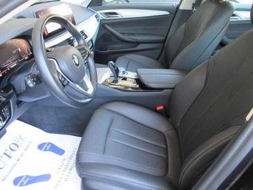 BMW Série 5 520d — photo 8