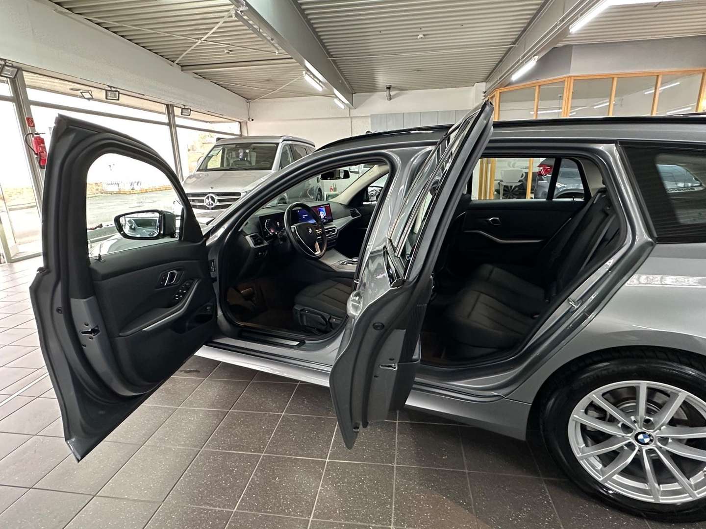 BMW Série 3 Touring Driving Assistant 318d - 2022 - Joinsteer - #6