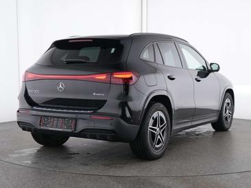 Mercedes EQA 300 4MATIC — photo 2