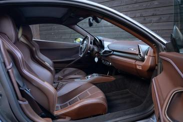 Ferrari 458 Italia — photo 11