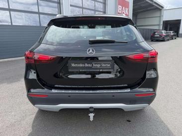 Mercedes GLA 200 — photo 6