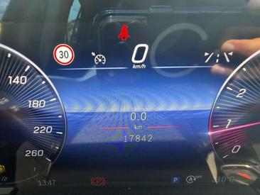 Mercedes GLA 200 — photo 12