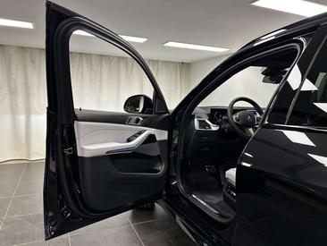 BMW X5 XDrive50e PHEV — photo 32