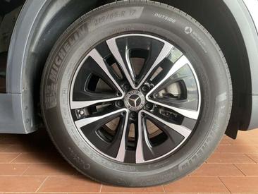 Mercedes GLA 200 — photo 24