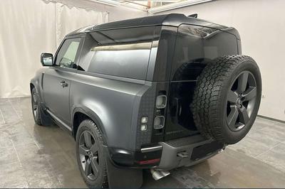Land Rover Defender 110 V8 Carpathian Edition