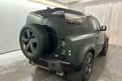 Land Rover Defender 110 V8 Carpathian Edition
