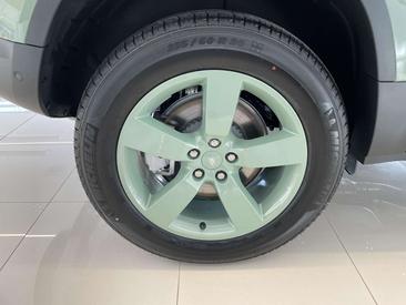 Land Rover Defender 130 Outbound — photo 9