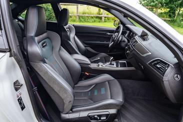 BMW M2 Competition — photo 36