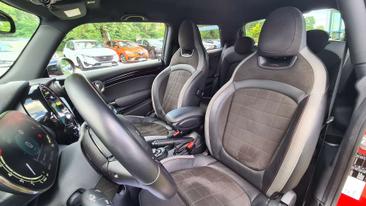 Mini 3 Portes Berline Cooper — photo 12