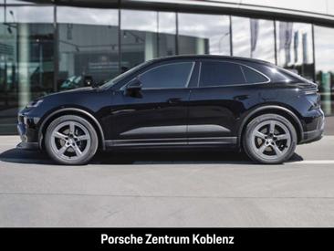 Porsche Macan Electric — photo 2