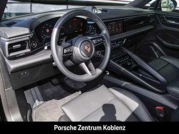 Porsche Macan Electric — photo 4