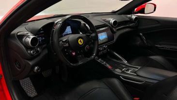 Ferrari GTC4Lusso — photo 8