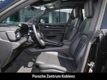 Porsche Macan Electric — photo 5