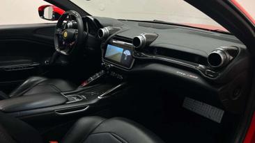 Ferrari GTC4Lusso — photo 10