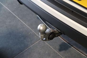 BMW iX3 50 XDrive — photo 25