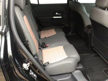 Mercedes EQB 350 4MATIC — photo 11