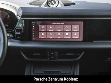 Porsche Macan Electric — photo 18
