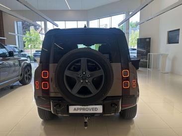 Land Rover Defender 130 D300 MHEV — photo 6