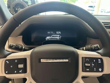 Land Rover Defender 130 D300 MHEV — photo 11