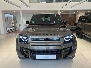 Land Rover Defender 130 D300 MHEV — photo 13