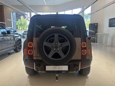 Land Rover Defender 130 D300 MHEV — photo 14