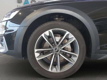 Audi A4 Break Surélevé 40 TDI — photo 9