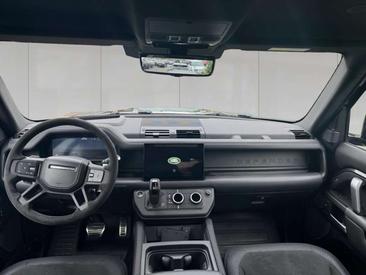 Land Rover Defender 90 V8 (P525) — photo 4