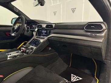 Lamborghini Urus Performante — photo 9