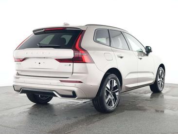 Volvo XC60 B5 — photo 2