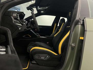 Lamborghini Urus Performante — photo 28