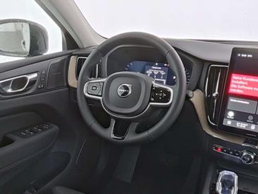 Volvo XC60 B5 — photo 13
