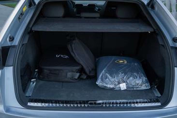 Lamborghini Urus SE — photo 5
