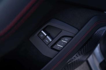 Lamborghini Urus SE — photo 10
