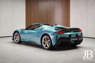 Ferrari SF90 Spider — photo 14