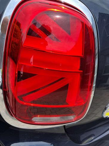 Mini 3 Portes Berline Cooper SE — photo 20