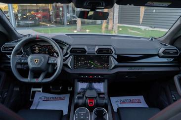 Lamborghini Urus SE — photo 24