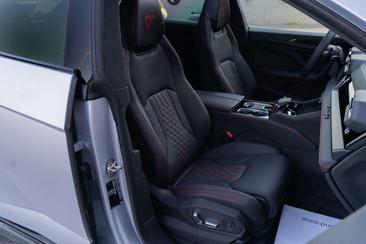Lamborghini Urus SE — photo 31