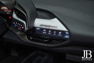Ferrari SF90 Spider — photo 27