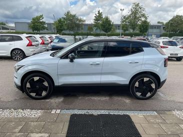Volvo EX30 AWD — photo 2