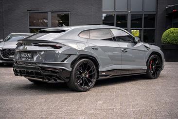 Lamborghini Urus S — photo 19