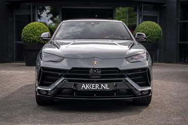 Lamborghini Urus S — photo 20