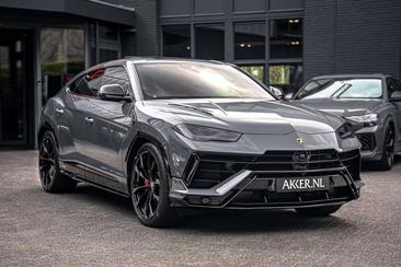 Lamborghini Urus S — photo 22
