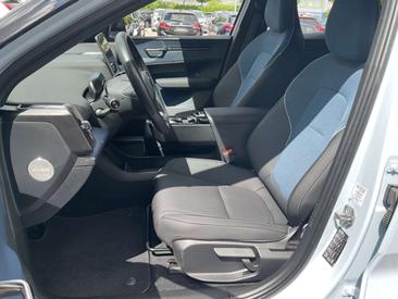 Volvo EX30 AWD — photo 15