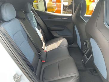 Volvo EX30 AWD — photo 17
