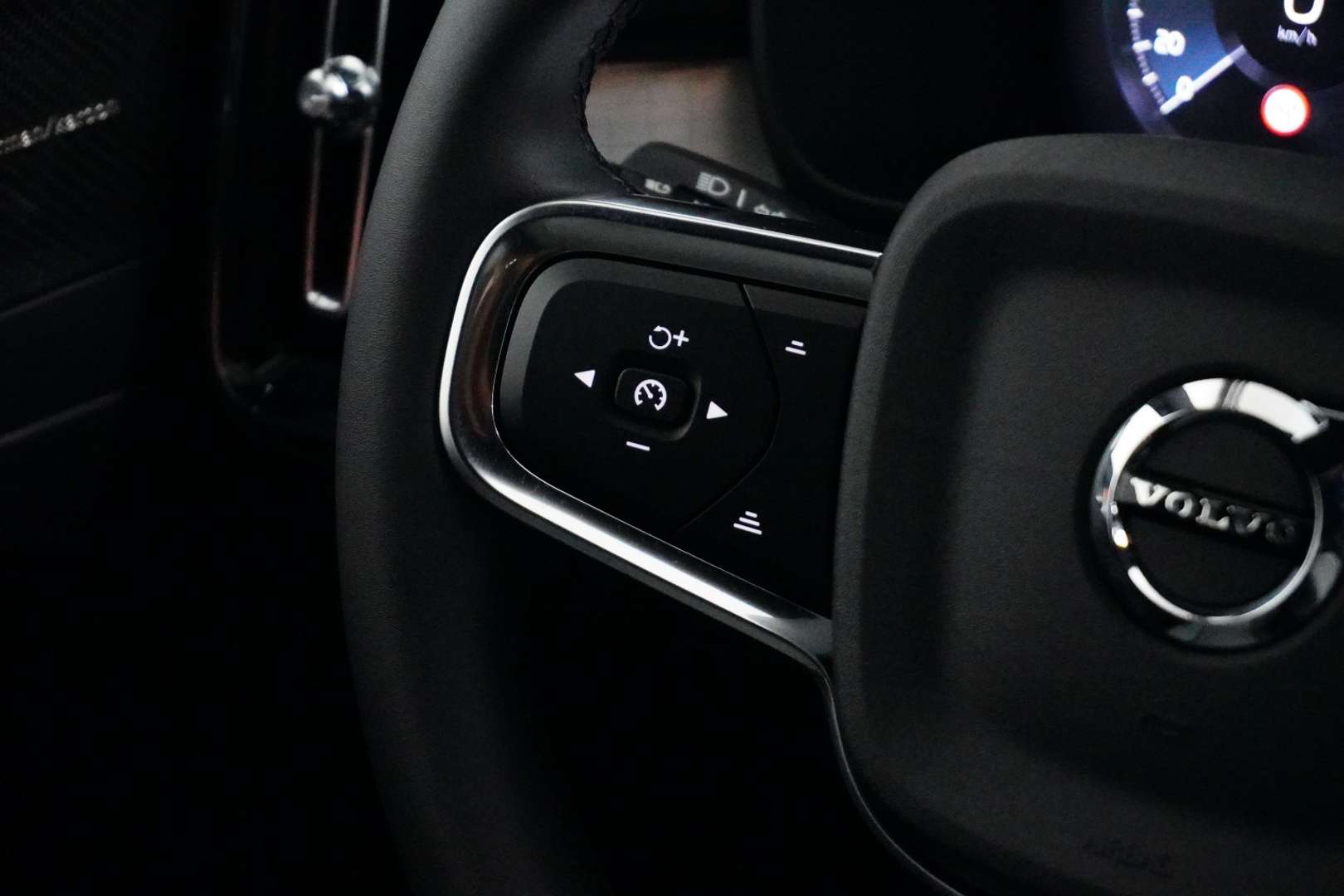 Volvo XC40 T4 Recharge Plus - 2023 - Joinsteer - #9