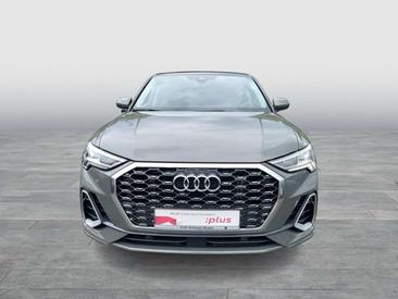 Audi Q3 35 TDI — photo 11