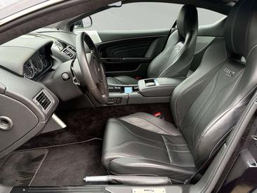 Aston Martin DBS V12 — photo 8