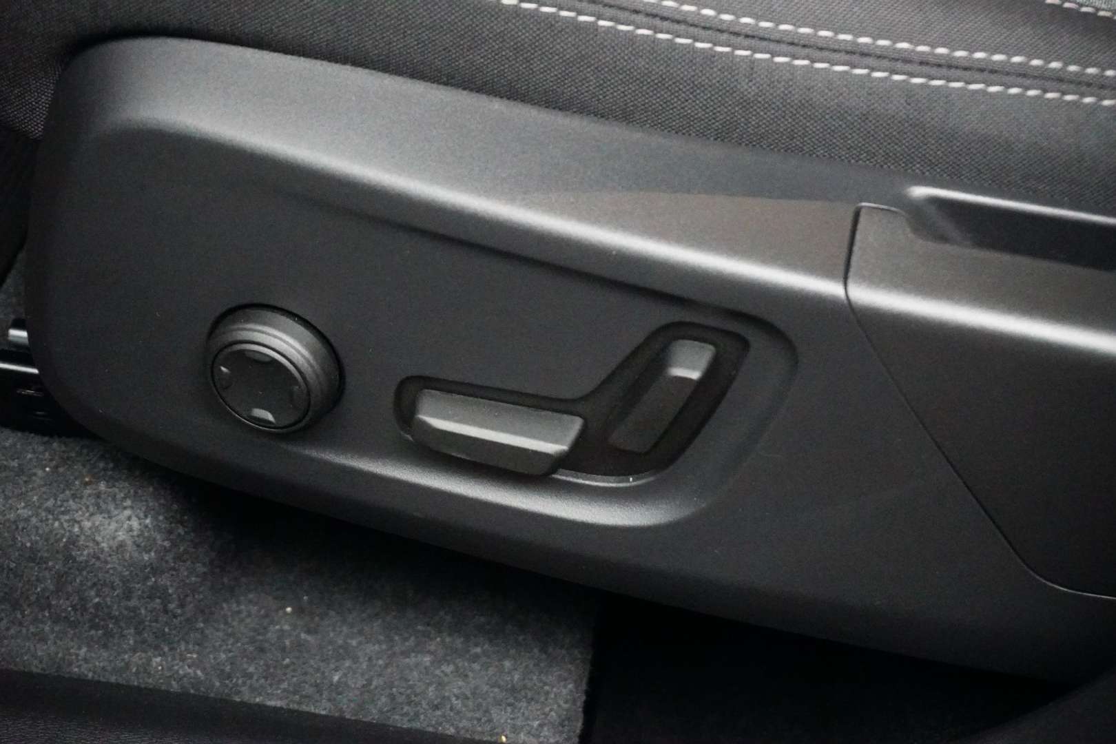 Volvo XC40 T4 Recharge Plus - 2023 - Joinsteer - #11