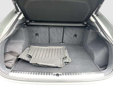 Audi Q3 35 TDI — photo 16